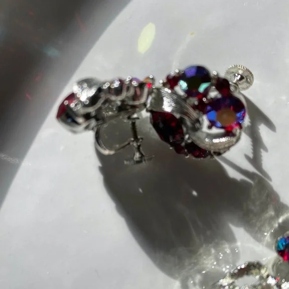 Vintage Costume Jewelry - Picture 6 of 16